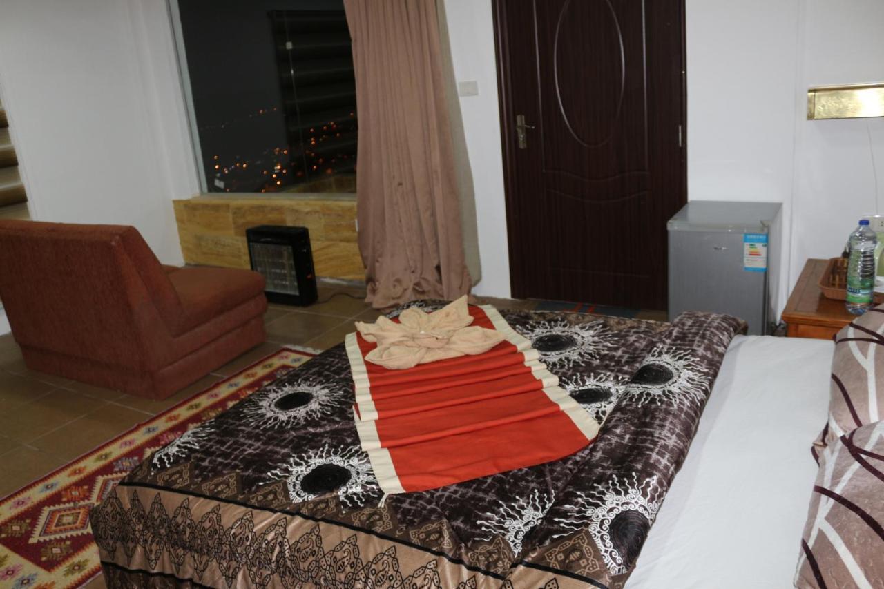 Ameer Apartment Wadi Musa Extérieur photo